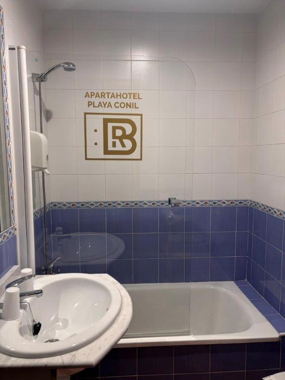 Apartahotel Playa Conil كونيل ذي لا فرونتيرا المظهر الخارجي الصورة